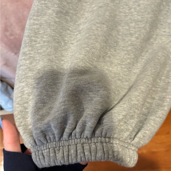 Urban Outfitters Sweatpants - Picture 2 of 3